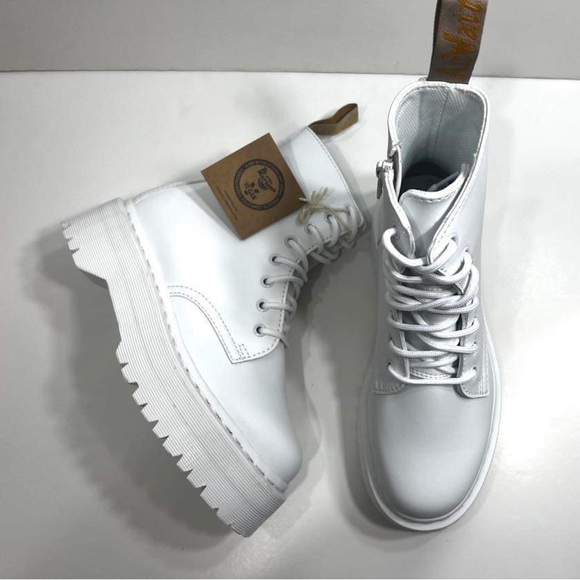 Dr. Martens Unisex Women’s SZ.9/Men’s 8 Vegan Jadon II Platform White Boots New - Picture 5 of 13
